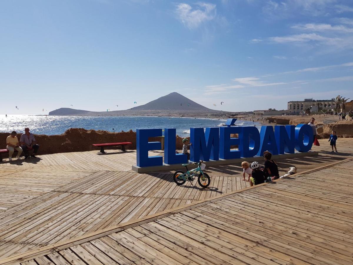 Nice Terrace In Front Of The Sea. La Jaquita エル・メダノ エクステリア 写真